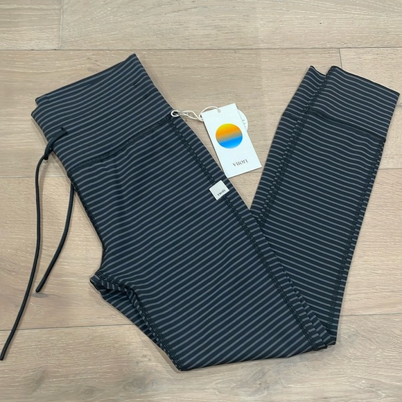 Vuori Pants - Vuori Stripe Daily Legging
